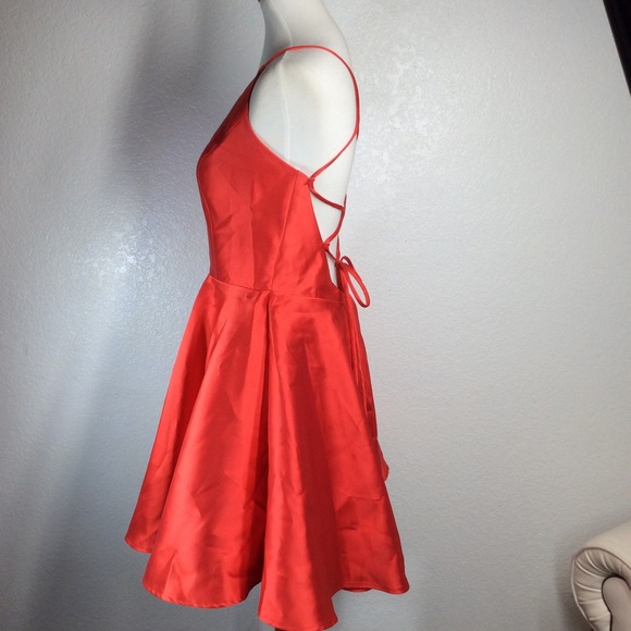 ALYCE PARIS Red V-Neck Short Fit N' Flare Dress Size 10 with lace up back - Picture 5 of 16